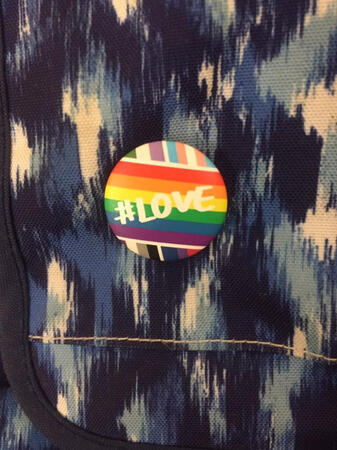 "#LOVE" pin, 2017